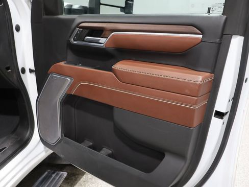 Used 2024 GMC Sierra 2500 Denali Ultimate image 27