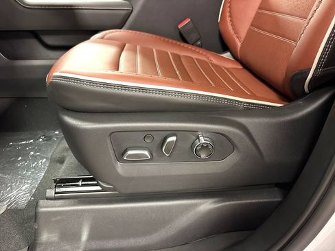 New 2026 GMC Sierra 2500 Denali Ultimate AWD/4WD image 25