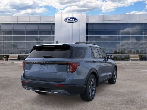 New 2026 Ford Explorer Active w/ Active Comfort Package AWD/4WD image 8
