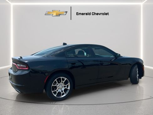 Used 2017 Dodge Charger SXT AWD/4WD image 4