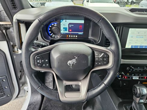 Used 2023 Ford Bronco Badlands AWD/4WD image 18