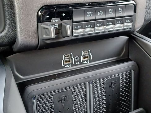 New 2026 RAM 2500 Big Horn AWD/4WD image 24