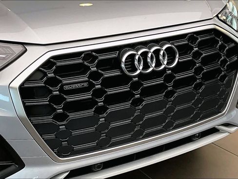 Certified 2023 Audi Q5 2.0T Premium w/ Convenience Package AWD/4WD image 32