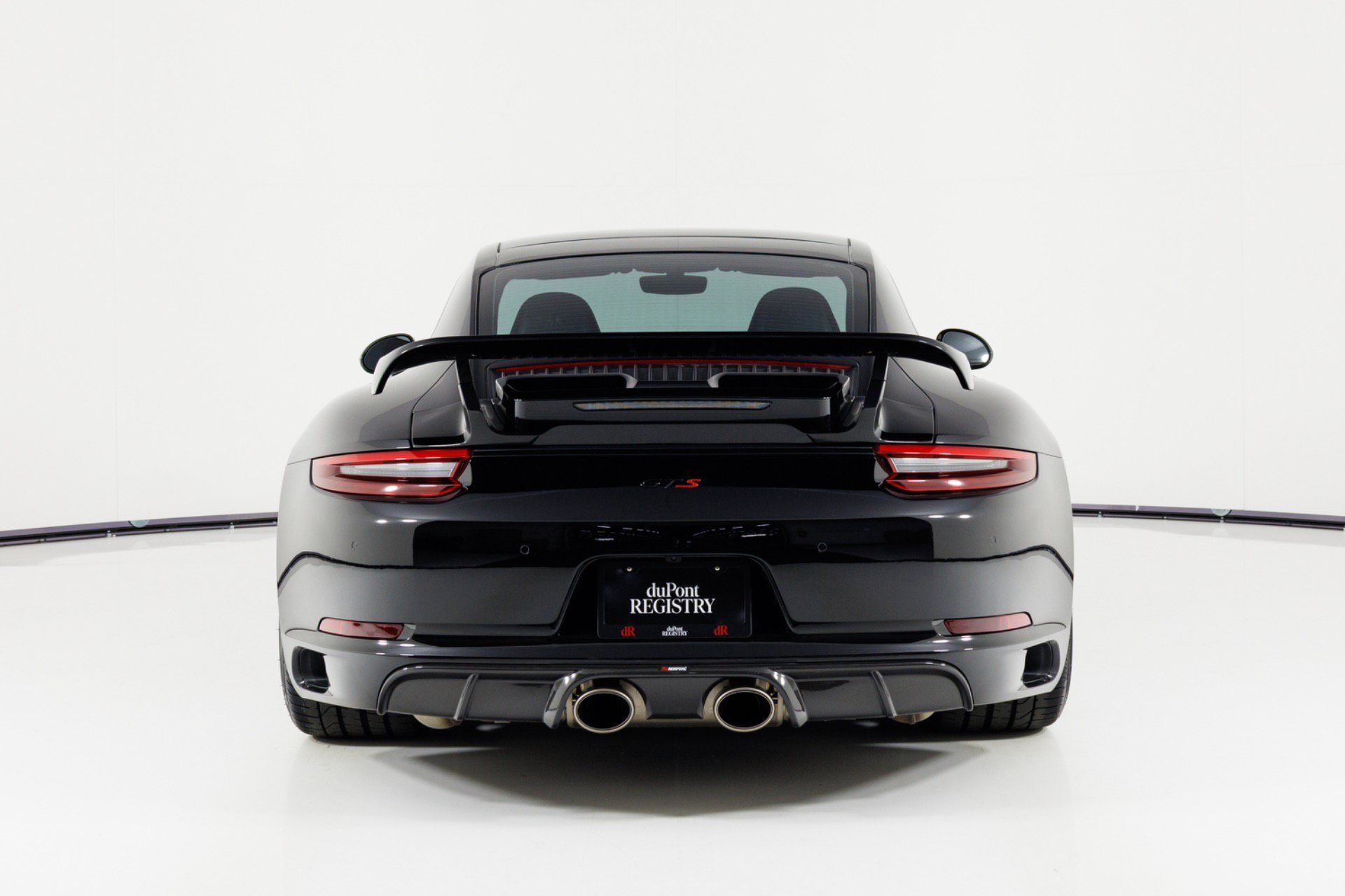 Used 2017 Porsche 911 Carrera GTS RWD image 4