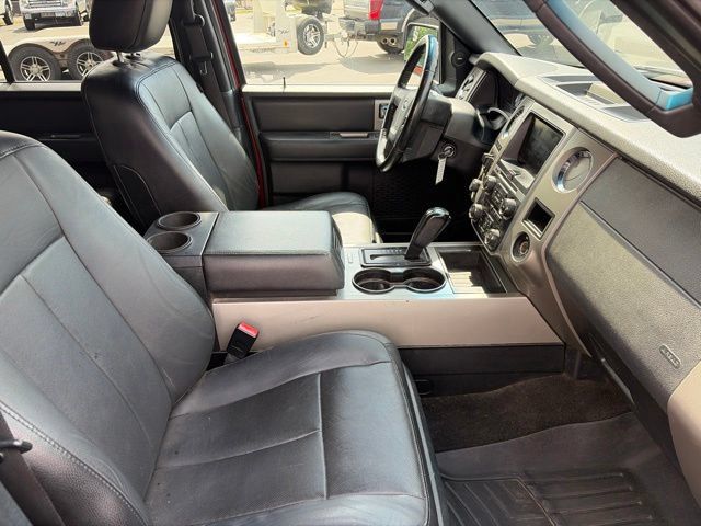 Used 2015 Ford Expedition EL XLT w/ Equipment Group 202A AWD/4WD image 26