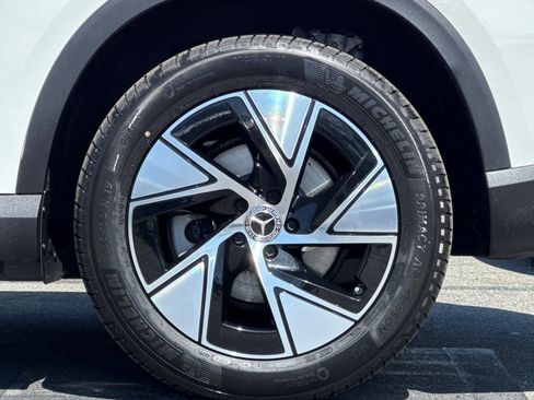 Certified 2024 Mercedes-Benz GLC 300 image 32