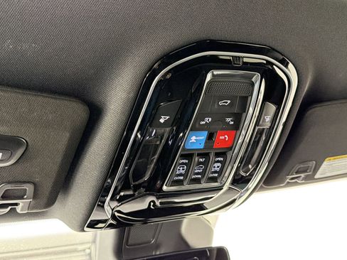Used 2023 Jeep Grand Cherokee Overland image 36