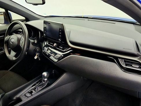 Used 2019 Toyota C-HR LE image 22