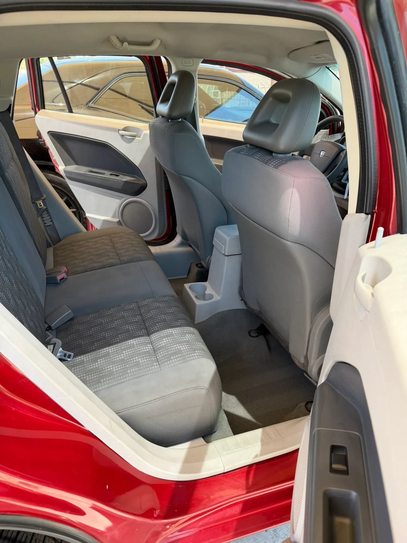 Used 2007 Dodge Caliber SXT FWD image 9
