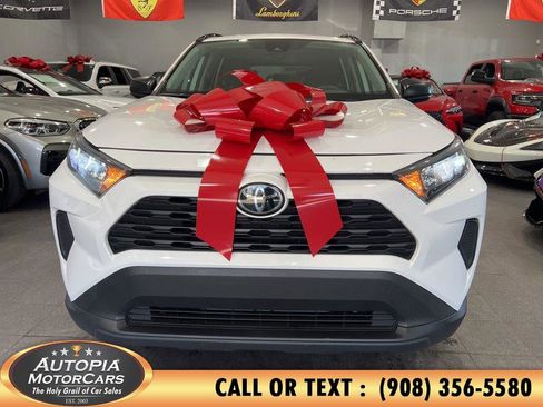 Used 2021 Toyota RAV4 LE image 35