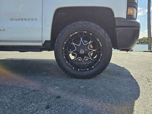 Used 2014 Chevrolet Silverado 1500 W/T image 17