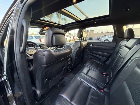 Used 2019 Jeep Grand Cherokee Trailhawk w/ Trailhawk Luxury Group image 24