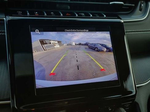 New 2025 Jeep Grand Cherokee L Altitude image 26