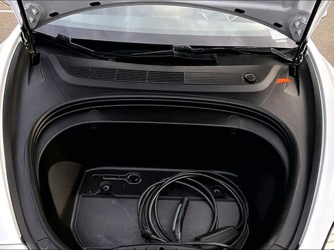 Used 2019 Tesla Model 3 Standard Range Plus image 31