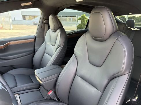 Used 2020 Tesla Model X Long Range image 25