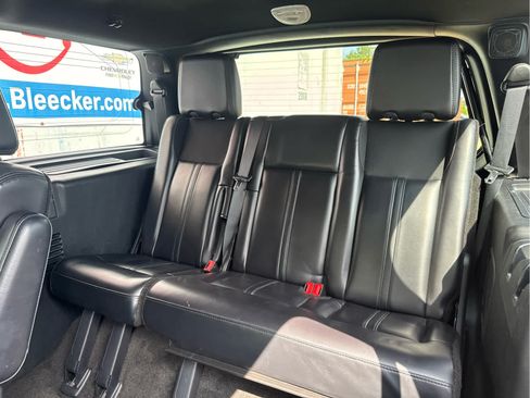 Used 2015 Lincoln Navigator 2WD image 37