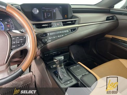 Used 2020 Lexus ES 350 w/ Accessory Package 2 FWD image 31