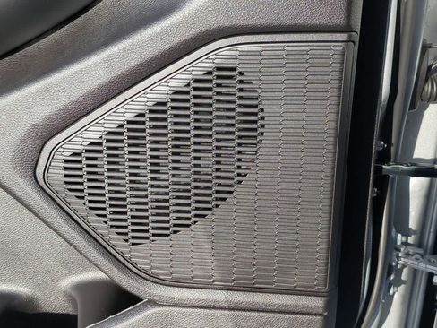 New 2025 Jeep Grand Cherokee Altitude image 31