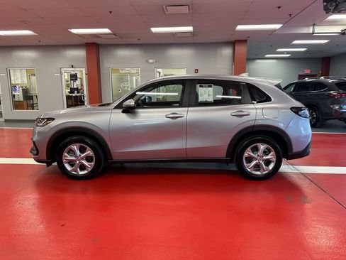 Used 2023 Honda HR-V LX image 6