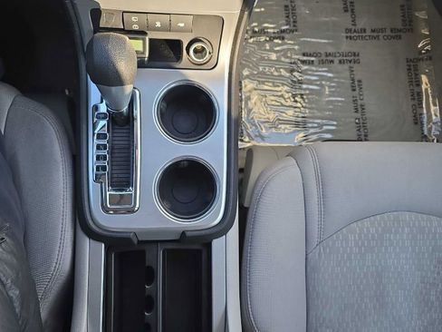 Used 2009 GMC Acadia SLE w/ Visibility Package image 17