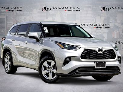 Used 2024 Toyota Highlander LE