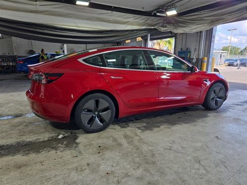 Used 2018 Tesla Model 3 Long Range image 4
