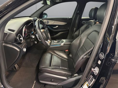 Used 2019 Mercedes-Benz GLC 300 4MATIC image 10