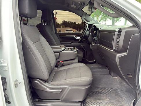 Used 2024 Chevrolet Silverado 2500 LT AWD/4WD image 16