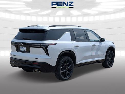 Used 2024 Chevrolet Traverse RS w/ LPO, Floor Liner Package AWD/4WD image 7