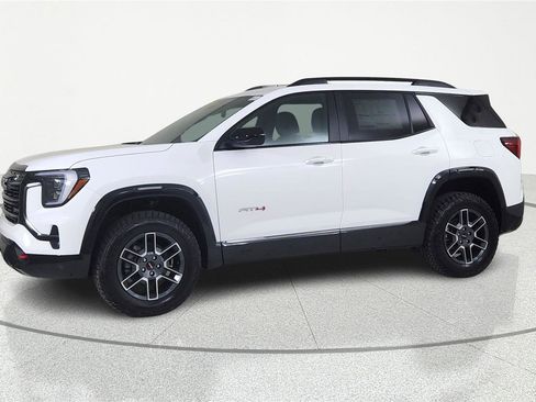 Used 2026 GMC Terrain AT4 AWD/4WD image 2