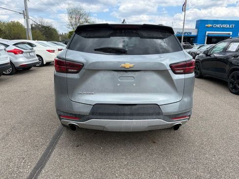 Used 2024 Chevrolet Blazer LT FWD image 4