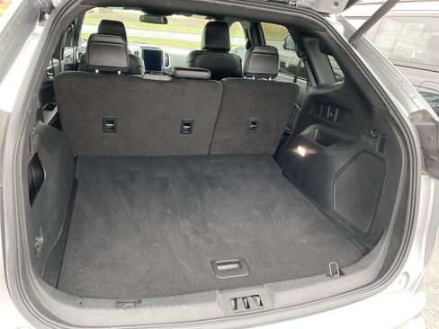 Used 2022 Ford Edge ST image 25