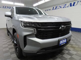Used 2023 Chevrolet Tahoe RST w/ RST Performance Edition video 3