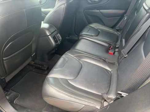 Used 2015 Jeep Cherokee Limited AWD/4WD image 13