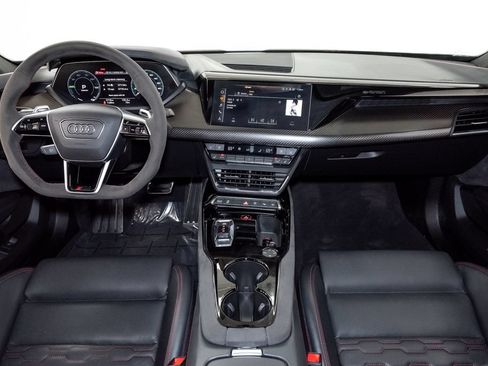 Used 2022 Audi RS e-tron GT AWD/4WD image 26