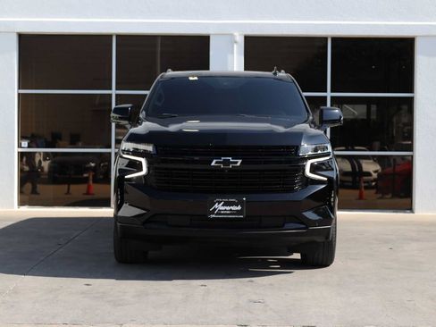 Used 2024 Chevrolet Suburban RST w/ Luxury Package AWD/4WD image 5