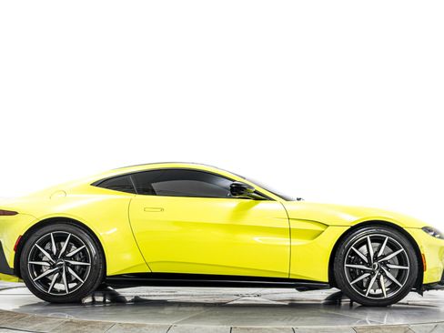 Used 2019 Aston Martin V8 Vantage Coupe RWD image 45