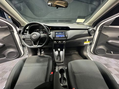 New 2025 Nissan Kicks Play S image 20
