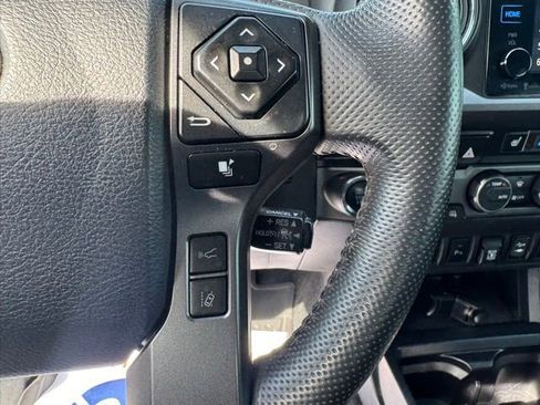 Used 2019 Toyota Tacoma TRD Off-Road AWD/4WD image 20