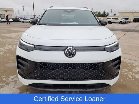 Used 2026 Volkswagen Tiguan SE R-Line AWD/4WD image 9