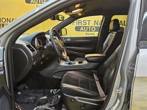 Used 2018 Jeep Grand Cherokee Altitude image 21