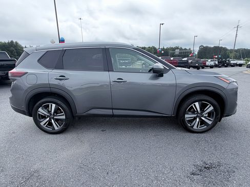 Used 2026 Nissan Rogue SL AWD/4WD image 4