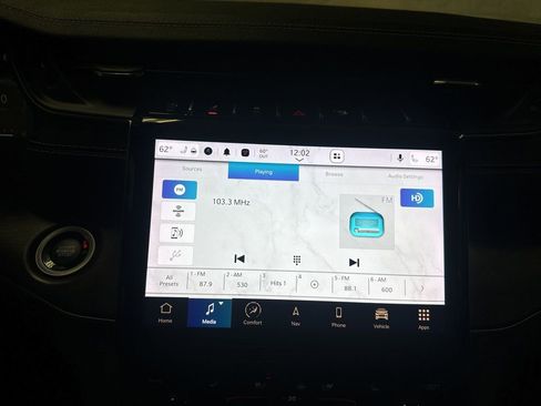 Used 2021 Jeep Grand Cherokee L Limited w/ Luxury Tech Group II image 30