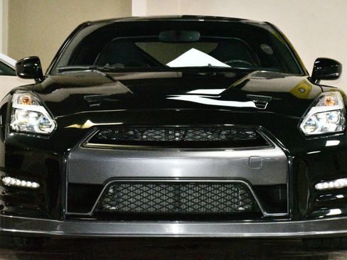 Used 2013 Nissan GT-R Black Edition AWD/4WD image 1