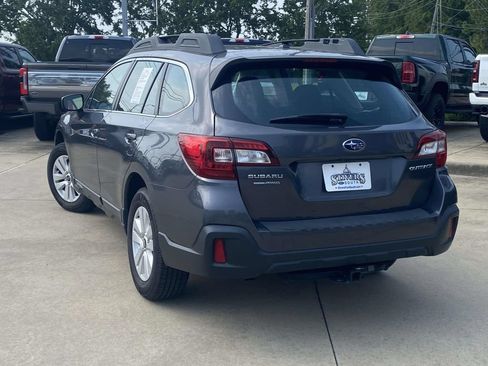 Used 2019 Subaru Outback 2.5i AWD/4WD image 6