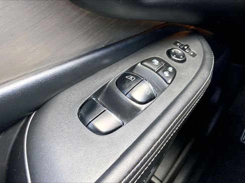 Used 2017 Nissan Murano Platinum w/ Platinum Technology Package image 33