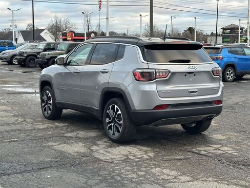 Used 2022 Jeep Compass Limited image 6