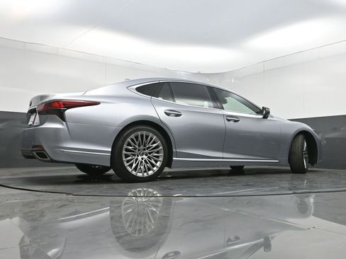 Used 2024 Lexus LS 500 RWD image 31