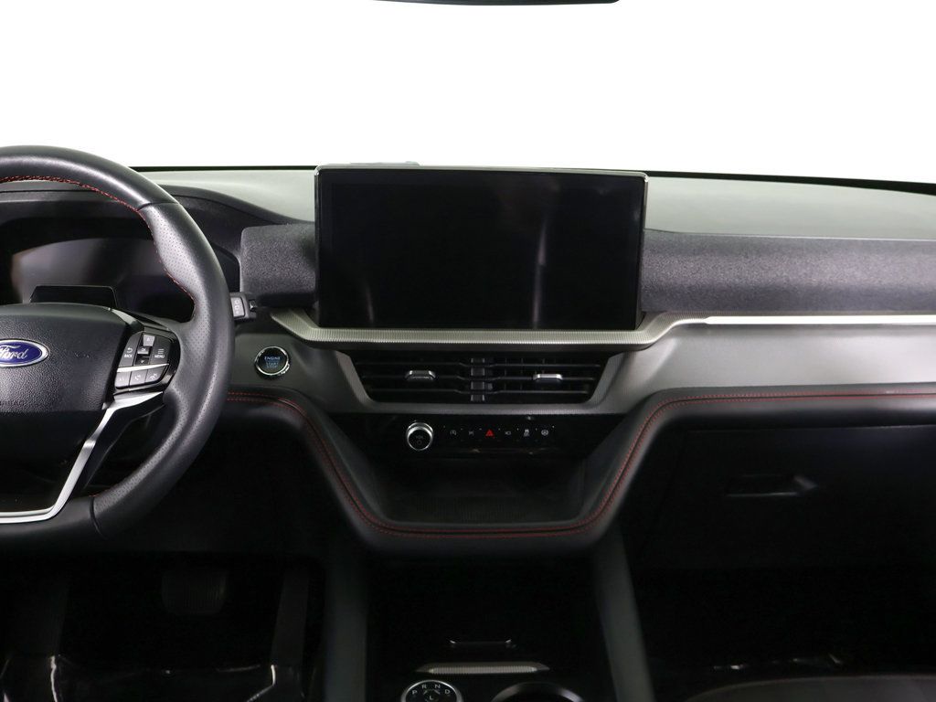 Used 2025 Ford Explorer ST-Line w/ ST-Line Street Pack AWD/4WD image 40