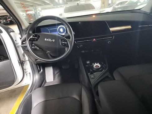 Used 2023 Kia Niro Wind FWD image 5